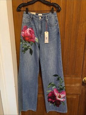 Alice + Olivia Light Blue Wide-Leg Jeans with Pink Floral Print